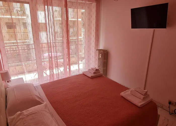 Danielle Oda ve Kahvaltı Roma