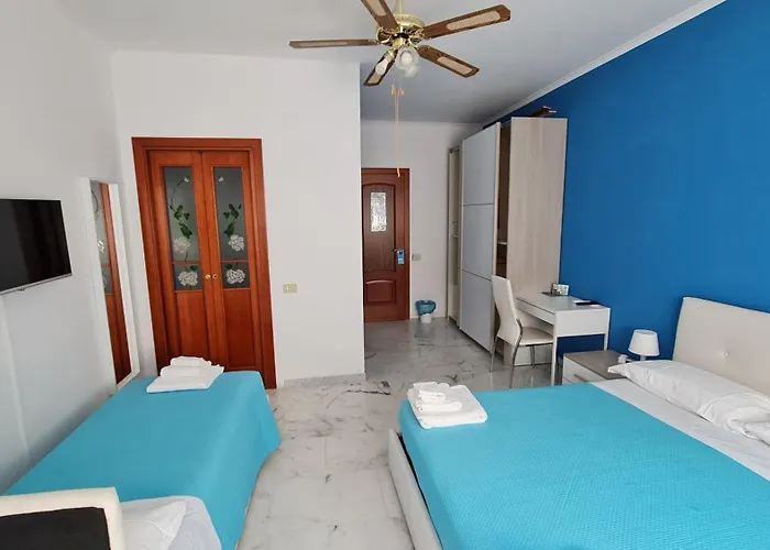 Oda ve Kahvaltı Danielle 4*