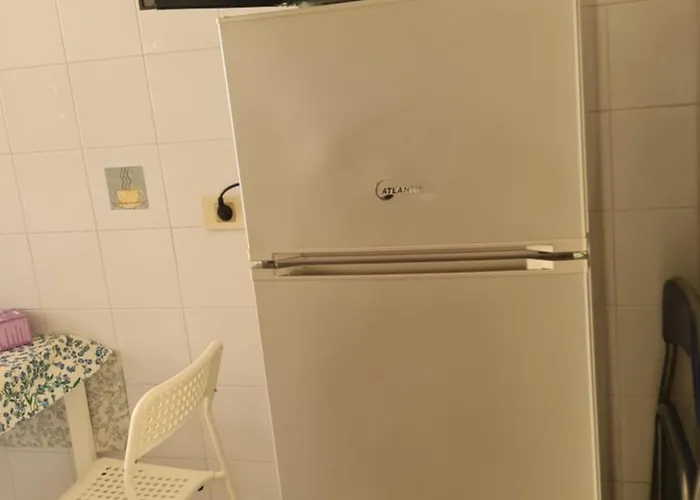 Danielle Oda ve Kahvaltı 4*